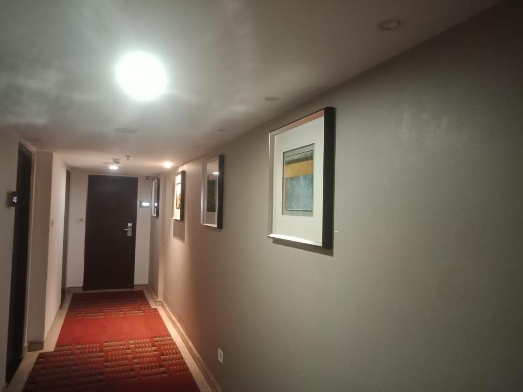 Blossom Rooms Hotel Vashishtha - Free Lunch Or Dinner- Free Breakfast Хидерабад Екстериор снимка